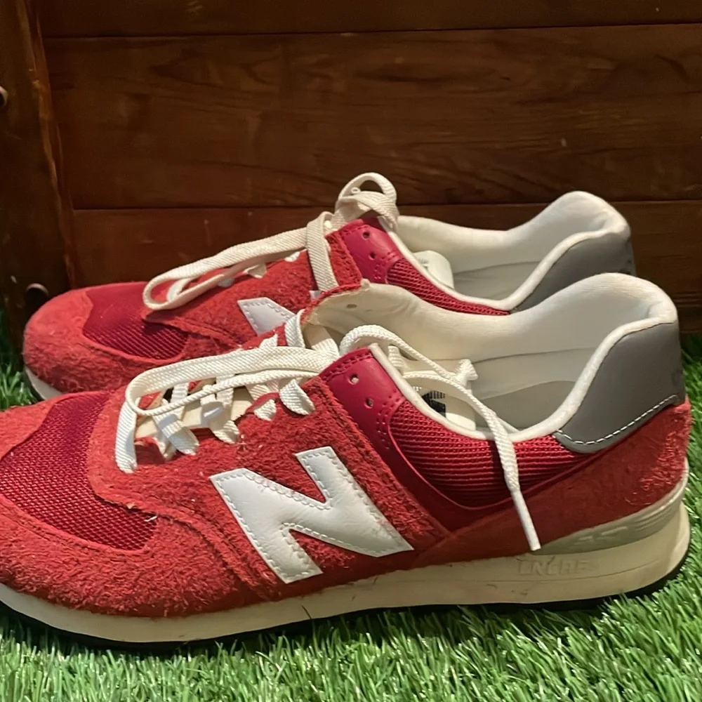 Red new balance tennis 574 size 11 - Picture 3 of 5